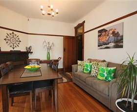 Hopkins On Charles - Accommodation NSW 2