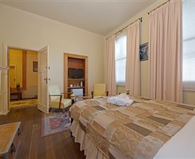 Edinburgh Gallery Bed And Breakfast - Accommodation NSW 1