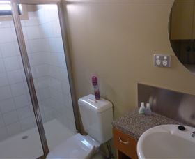 Flinders Lane Holiday Apartments - Accommodation NSW 2