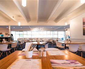 Kingston Hotel - Accommodation NSW 4