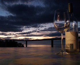 Larus Waterfront Cottage - Accommodation NSW 1