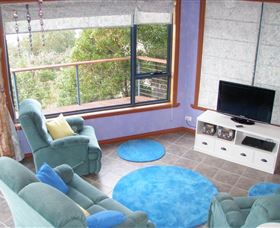 Larus Waterfront Cottage - Accommodation NSW 5