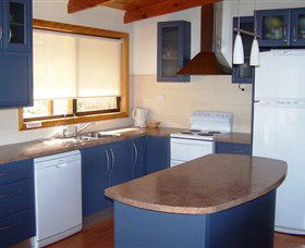 Hazards House - Accommodation NSW 2