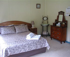 Glenbrook House And Cottage - Accommodation NSW 3