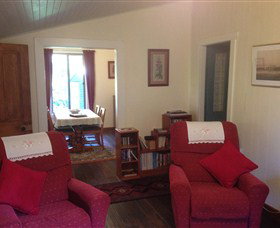 Glenbrook House And Cottage - Accommodation NSW 2