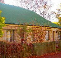 Colonial Cottages of Ross - Captain Samuels Cottage - Accommodation NSW
