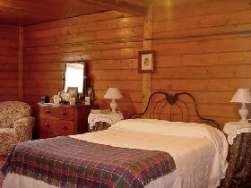 Colonial Cottages Of Ross - Captain Samuels Cottage - Accommodation NSW 1