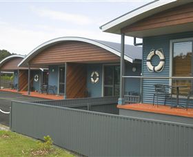 Strahan Bungalows - Accommodation NSW 0