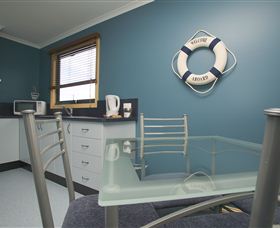 Strahan Bungalows - Accommodation NSW 2