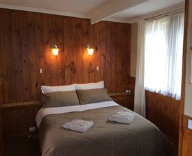 Mole Creek Holiday Village - Accommodation NSW 2