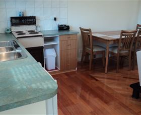 Brady's View Bed And Breakfast Holiday Apartment - Accommodation NSW 2