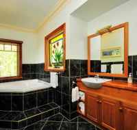 Beauty Point's Pomona Spa Cottages - Accommodation NSW