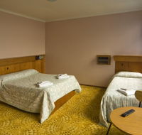 Somerset Hotel - Accommodation NSW