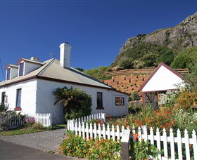 Captain's Cottage Stanley - Accommodation NSW 0