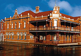 Furners Hotel - Accommodation NSW 0