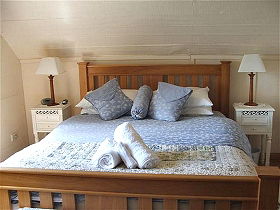 Hide-Away Cottage Retreat - Accommodation NSW 1