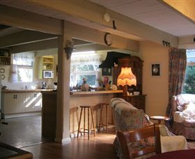 Hide-Away Cottage Retreat - Accommodation NSW 2