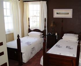 Meredith House And Mews - Accommodation NSW 5