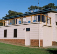 Three Peaks Holiday Rentals - Accommodation NSW