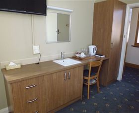 Formby Hotel - Accommodation NSW 1