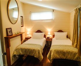 Lambert Cottage Accommodation - Accommodation NSW 4