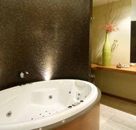 Hepburn Spa Pavilions - Saffron - Accommodation NSW