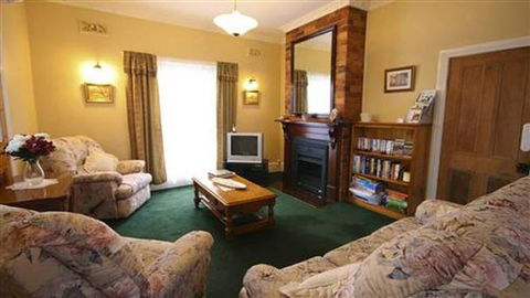 Airleigh-Rose Cottage - Accommodation NSW 2