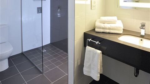 Novotel Melbourne On Collins - Accommodation NSW 2