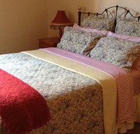 Carlyle House Rutherglen - Accommodation NSW