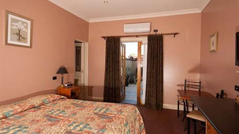 Grand Central Accommodation B&B Cobden - Accommodation NSW 2