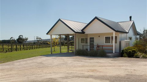 Lakeside Villas At Crittenden Estate - Accommodation NSW 3