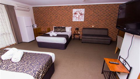 Advance Motel - Accommodation NSW 4