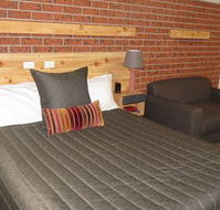 AAT 28 Goldsmith Hotel - Accommodation NSW