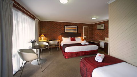 Admiral Motor Inn - Accommodation NSW 2