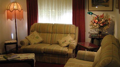 Cuddledoon Cottages B&B - Accommodation NSW 3
