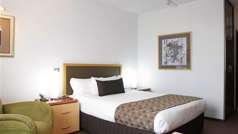 Quality Hotel On Olive - Accommodation NSW 3