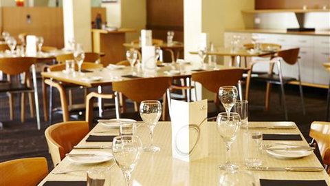 Quality Hotel On Olive - Accommodation NSW 6