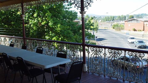 Seymours On Lydiard - Accommodation NSW 3