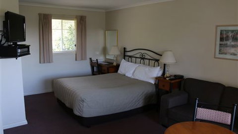 Yarra Gables Motel - Accommodation NSW 3