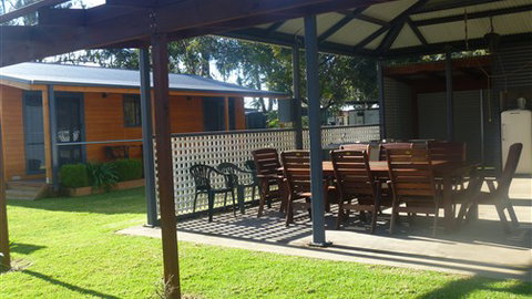 Boomerang Way Tourist Park - Accommodation NSW 2