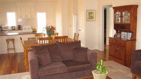 Strath Valley View Bed And Breakfast - Accommodation NSW 2