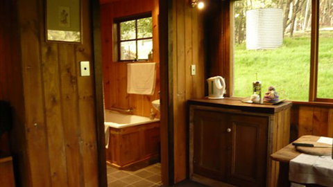 Braeside Mount Macedon Country Retreat And Bed & Breakfast - Accommodation NSW 0