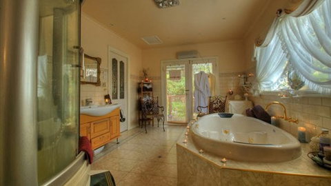 Daylesford Peppermint Springs Spa Retreat - Accommodation NSW 6