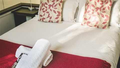 Aquila Eco Lodges - Accommodation NSW 2