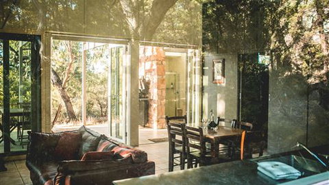 Aquila Eco Lodges - Accommodation NSW 6