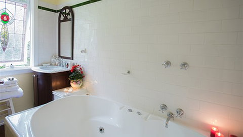 Adeline Bed And Breakfast - Accommodation NSW 3