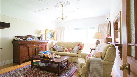 Adeline Bed And Breakfast - Accommodation NSW 4