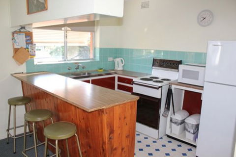 Castaway Holiday Units - Accommodation NSW 3