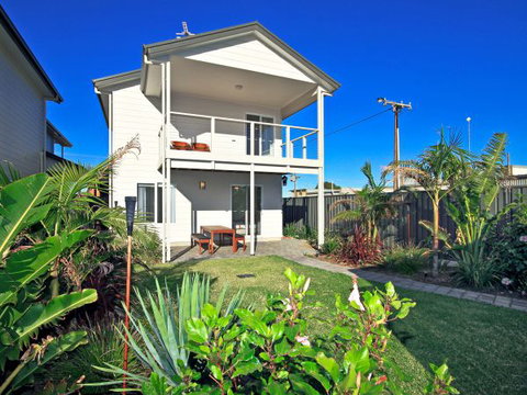 Century 21 SouthCoast: Moana Blue - Accommodation NSW 9