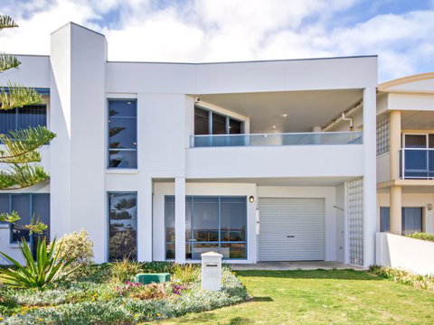 Century 21 SouthCoast: Moana Blue - Accommodation NSW 12